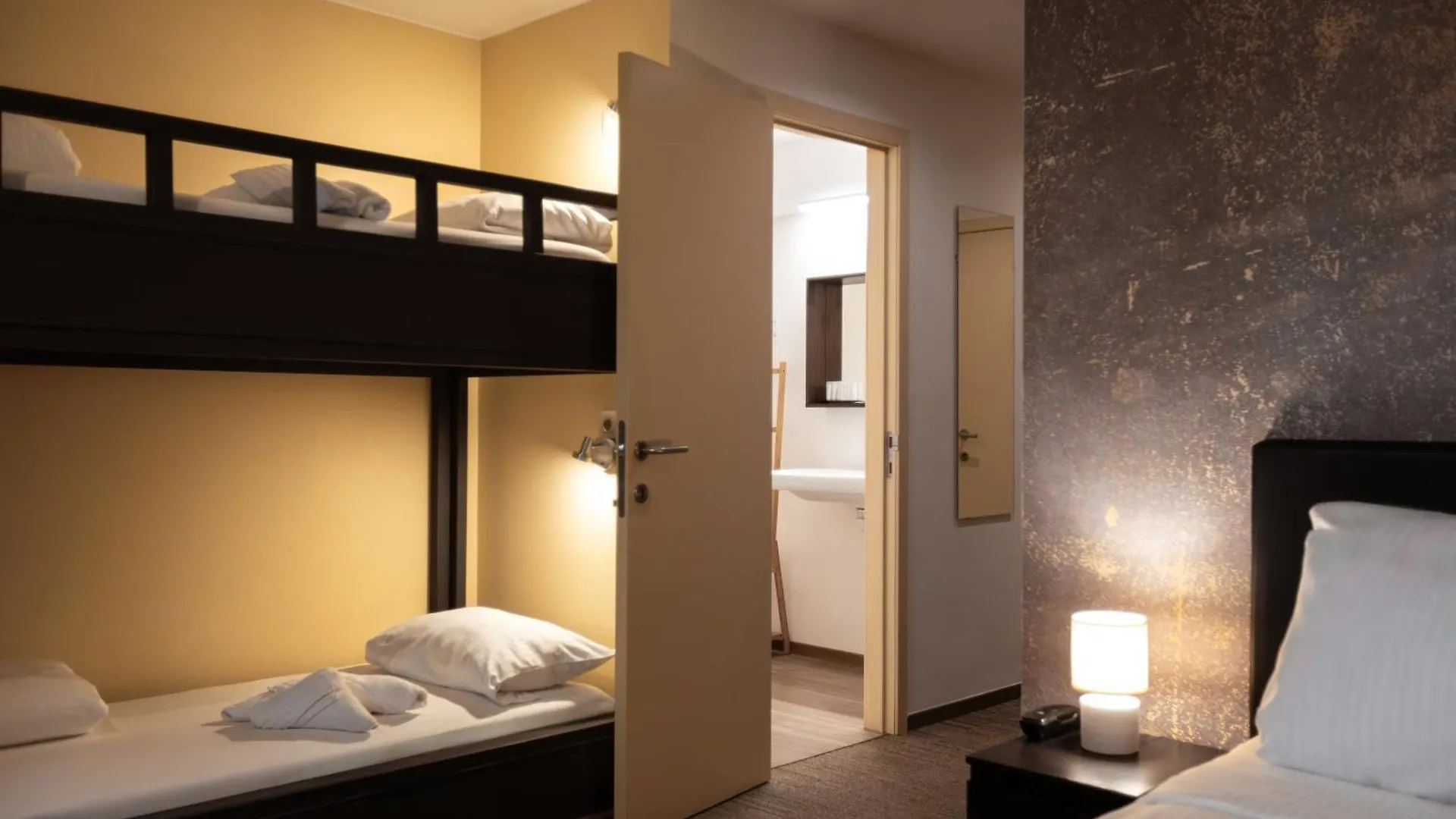 Hotel Orion خنت